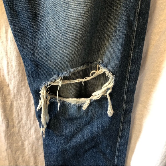 Levi’s Low Pro Straight jean intentional distress wide leg med rise size 28 - Picture 5 of 10